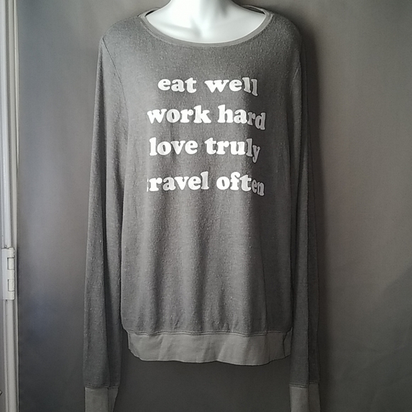 Dream Scene Top - Picture 2 of 8